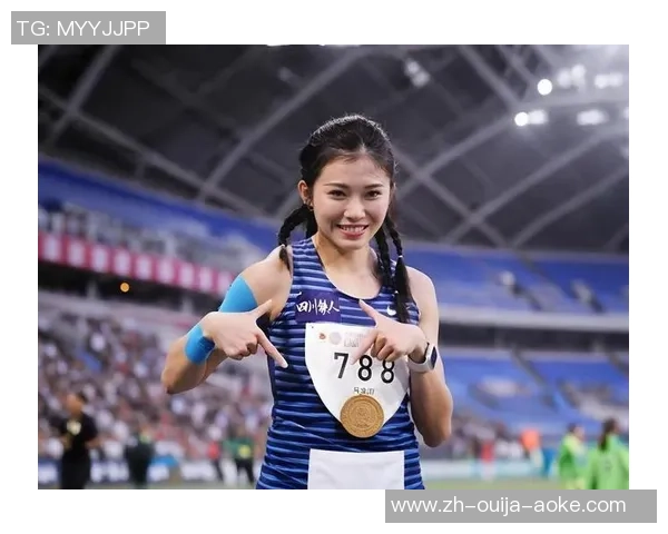 打败吴艳妮后，刘景扬穿戴旧鞋上台领奖，回头就捐了悉数70万奖金